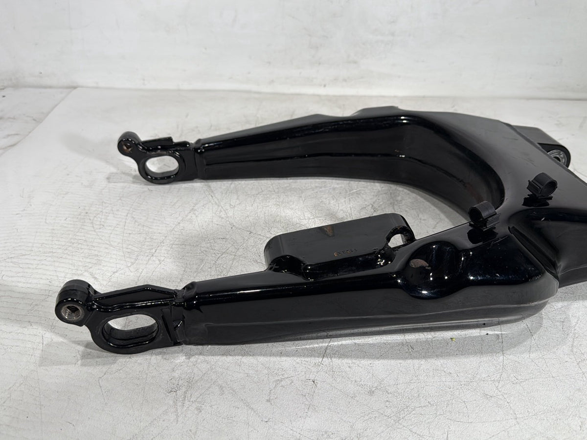 2018 Harley Road Glide Touring FLTRXS OEM Rear Fork Swingarm Swing Arm