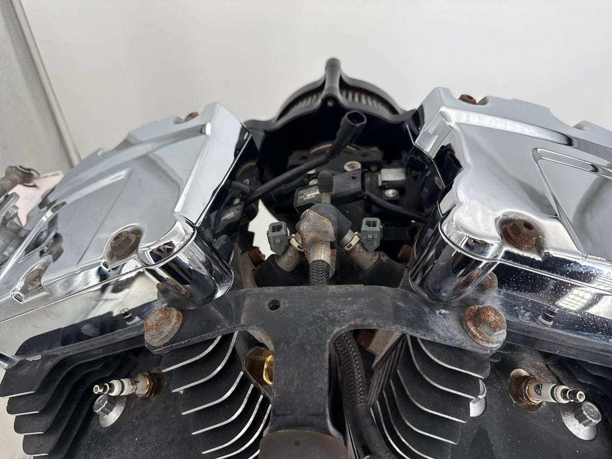 11 Harley Street Glide Touring FLHX EFI Twin Cam 103 Engine Motor air-cooled 61K