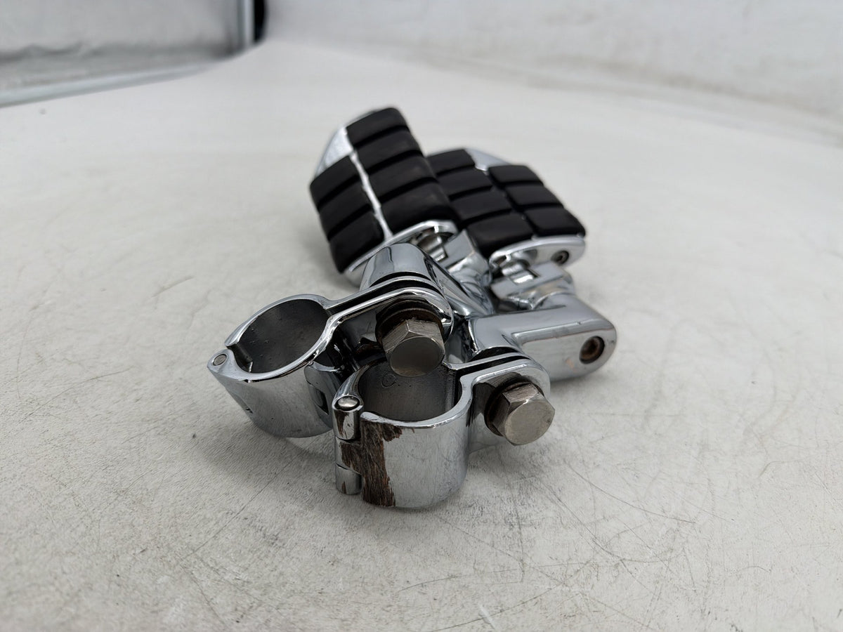 01 Harley Heritage Softail Front Right Left Highway Foot Pegs Kuryakyn 7993