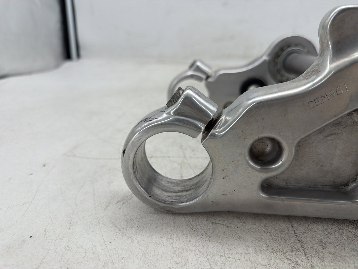 2012 Harley Dyna Fat Bob FXDF 103 OEM Front Fork Upper Lower Triple Tree
