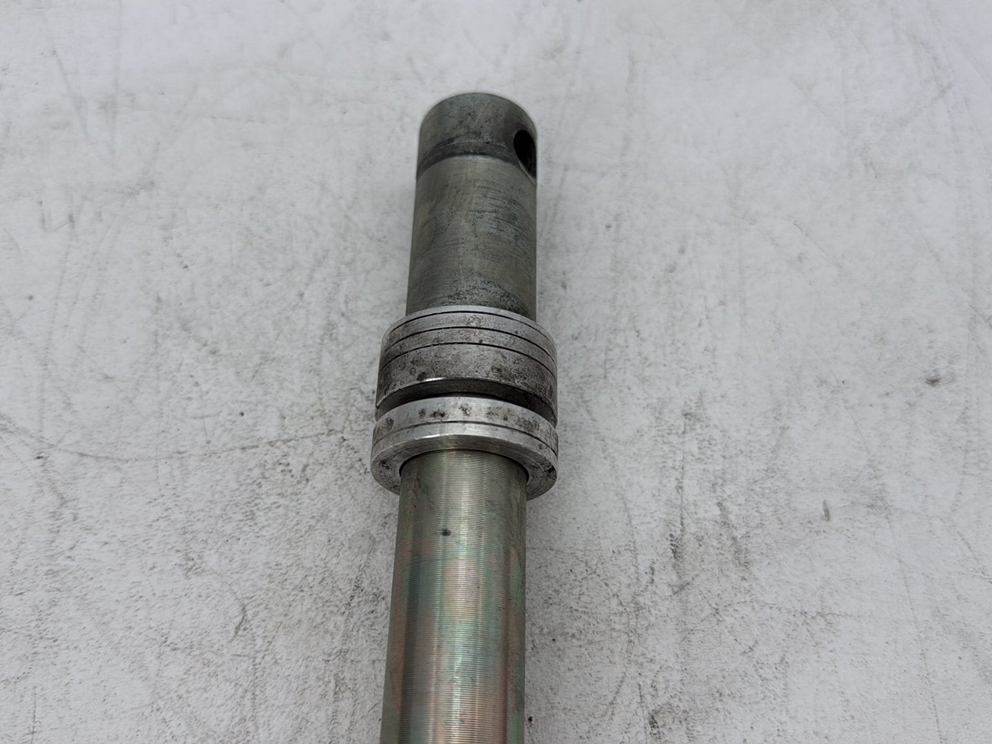 2009 Harley Sportster 883 Low XL883L OEM Front Wheel Axle Bolt Shaft