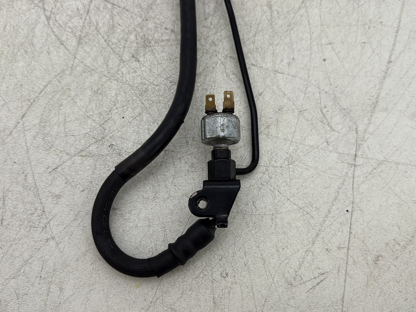 1998 Harley Touring FLHTCUI Electra Glide Ultra OEM Rear Brake Hose Line Pipe