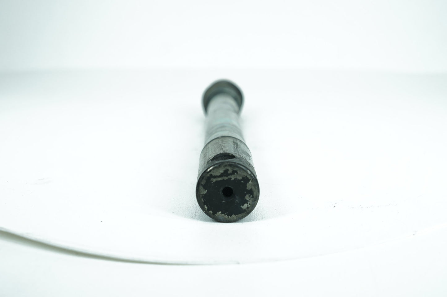 1999 - 2006 Harley-Davidson Touring Electra Glide Ultra Front Wheel Axle Bolt Shaft 43364-00