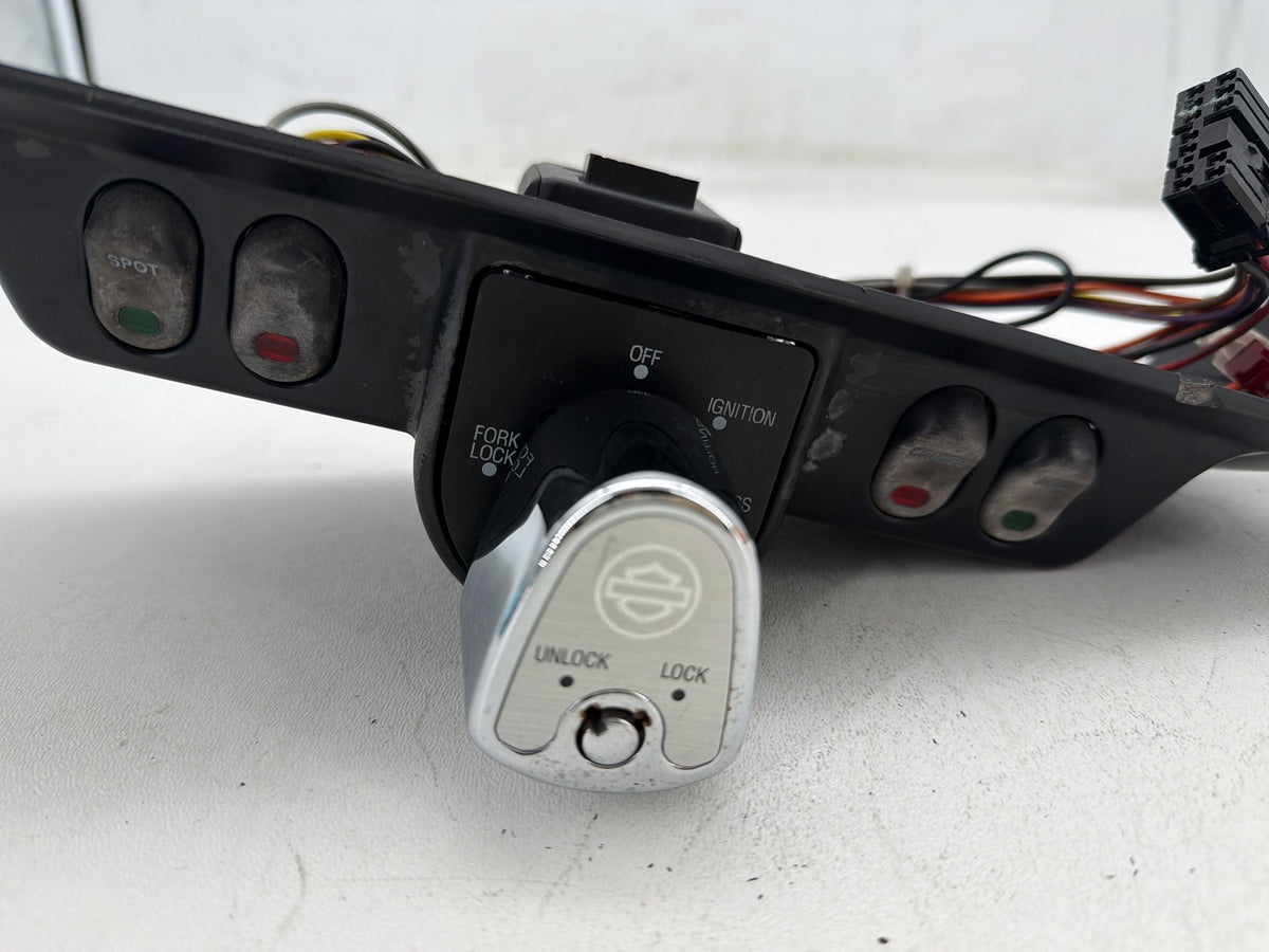 2011 Harley Electra Glide Touring OEM Dash Ignition Cap Switch Lockset NO Key