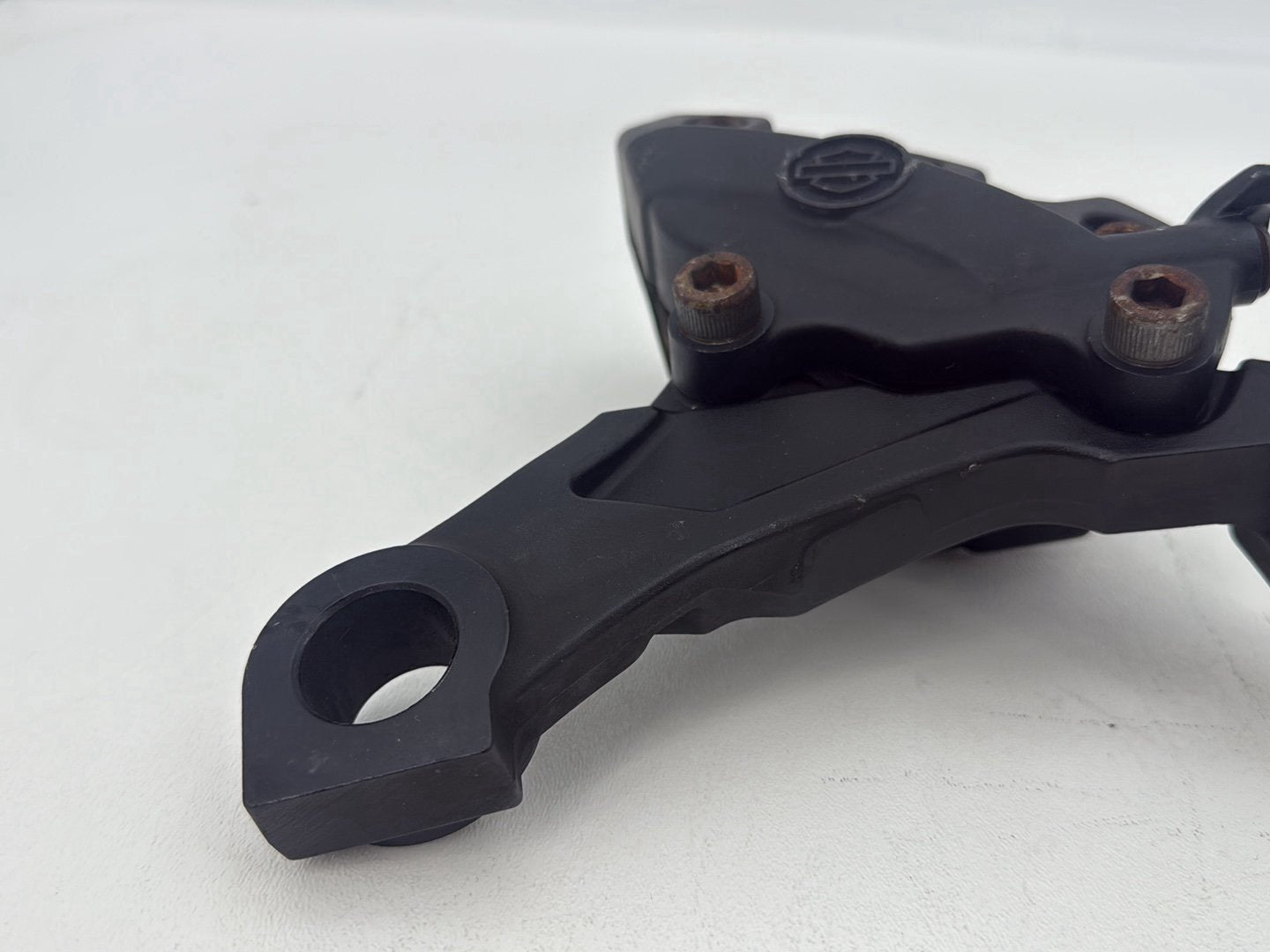 2007 - 2011 Harley-Davidson Touring Street Glide Rear Back Brake Caliper w/ Bracket 	44080-08B