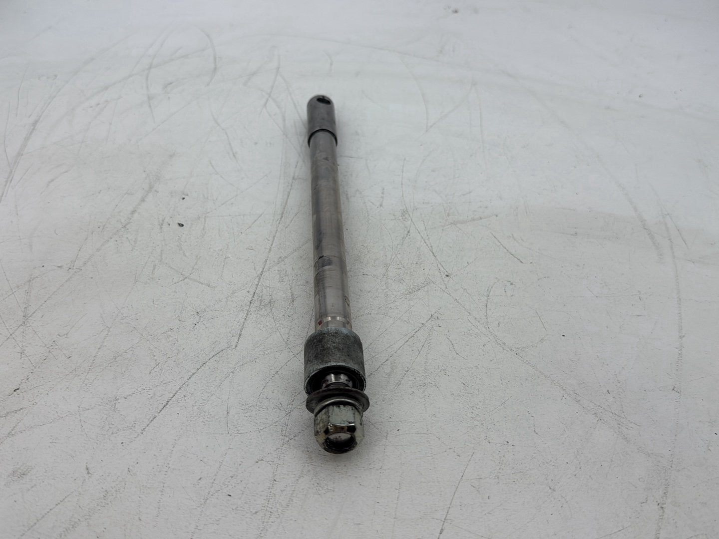 2005 Harley Heritage Softail Classic FLSTCI OEM Front Wheel Axle Bolt Shaft
