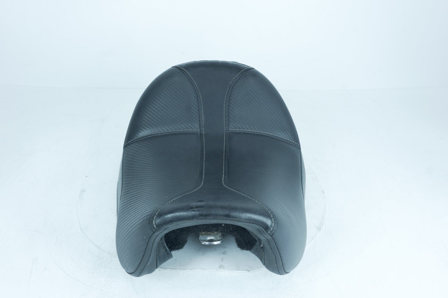 2007 - 2012 Harley-Davidson Dyna Street Bob Rider Driver Solo Seat Pillion SADDLEMEN