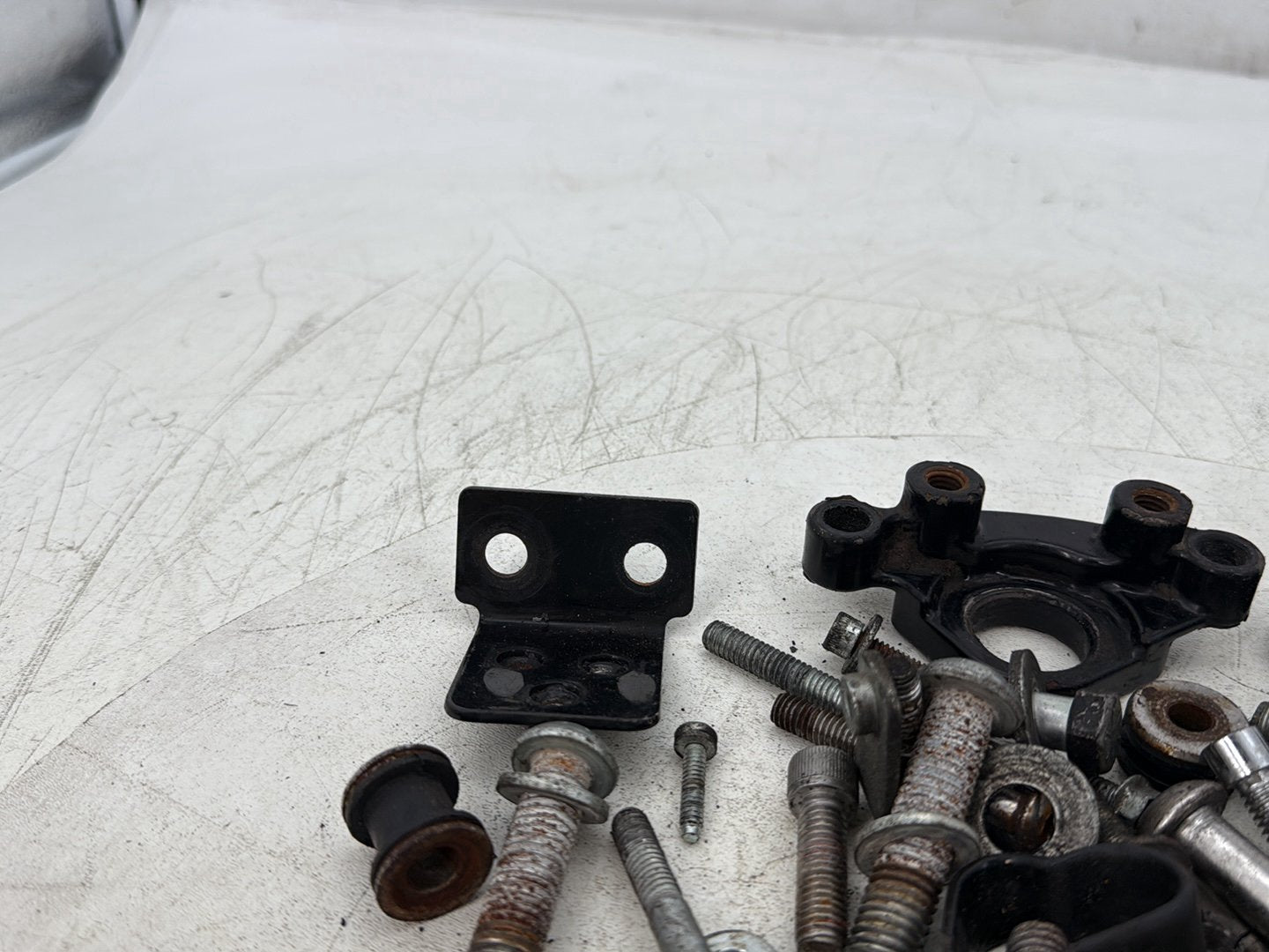 07 Harley Electra Glide Touring Ultra FLHTCUI OEM Hardware Bolts Nuts &amp; Brackets