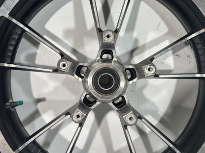 2007 Harley Street Glide Touring FLHX OEM Front Wheel Rim Tire 130/60B19