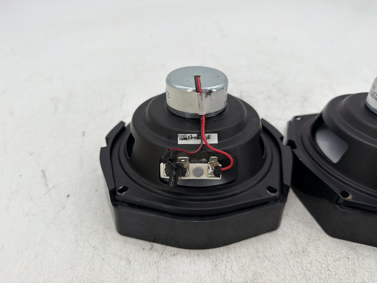 2007 Harley Electra Glide Touring CVO Eagle OEM Left Right Sound Audio Speakers