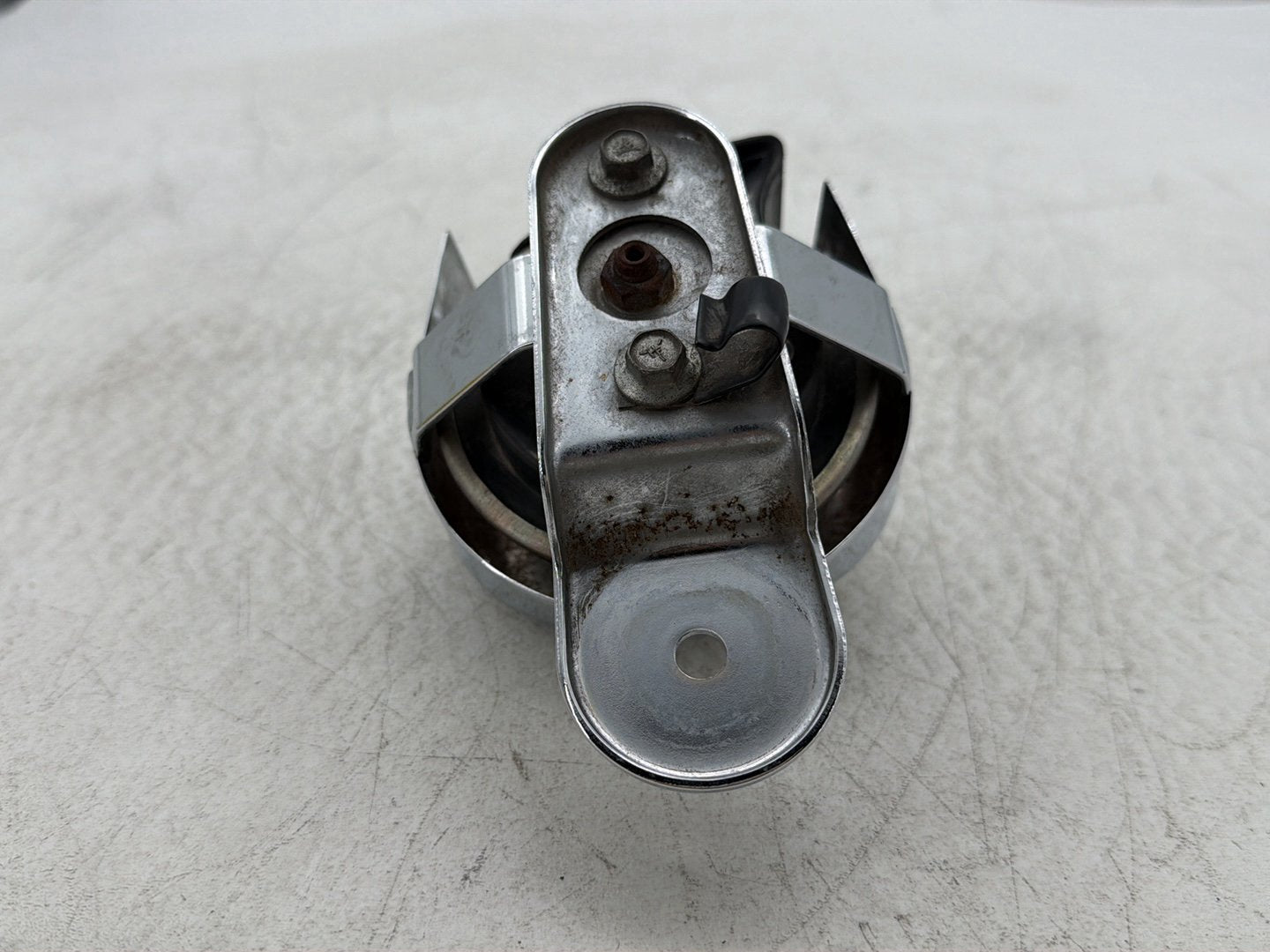 2011 Harley Heritage Softail Classic FLSTC OEM Horn Signal Klaxon Chrome Cover