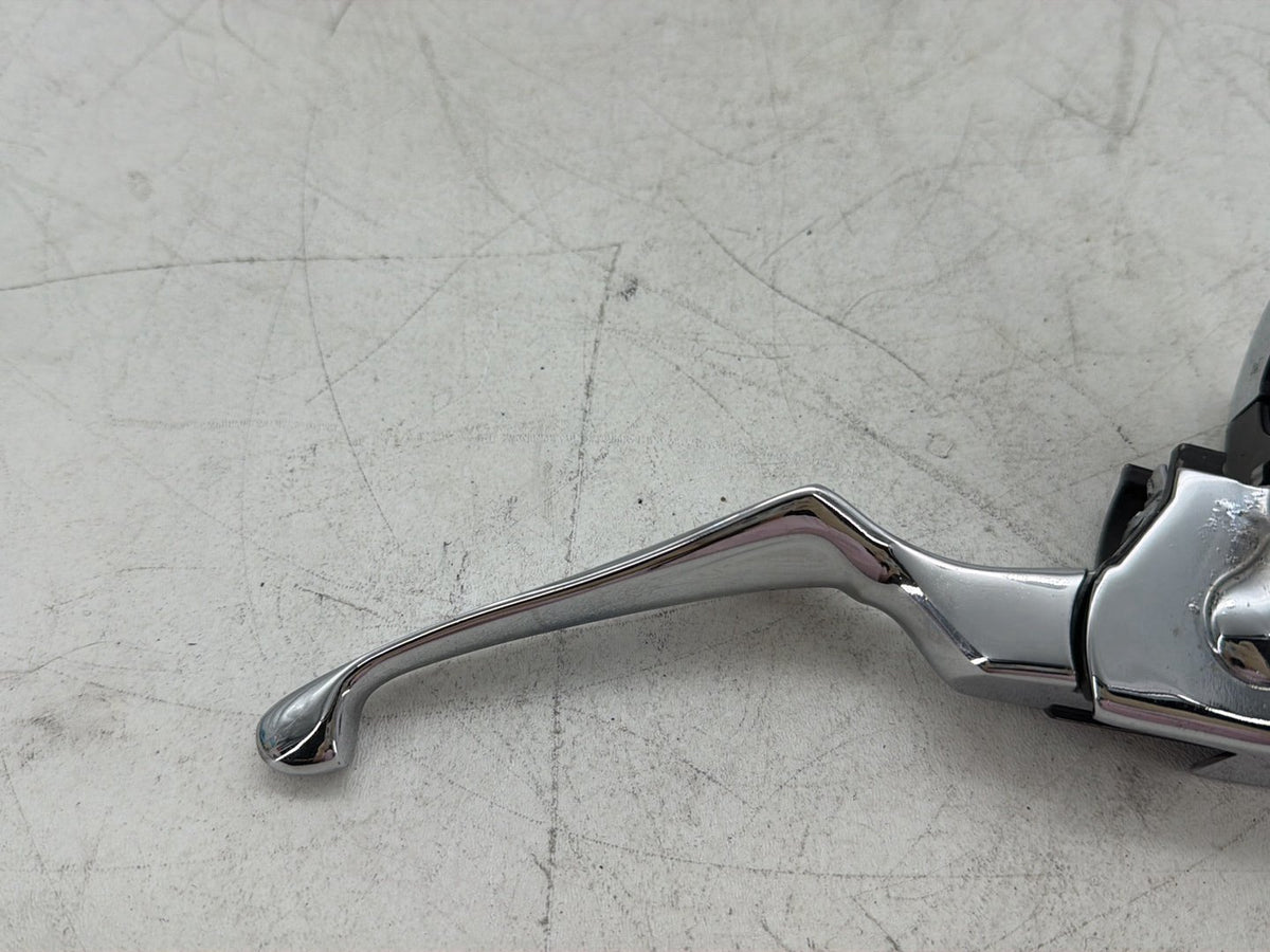 2006 Harley Electra Glide Touring Ultra FLHTCUI OEM Front Right Brake Lever Master Cylinder