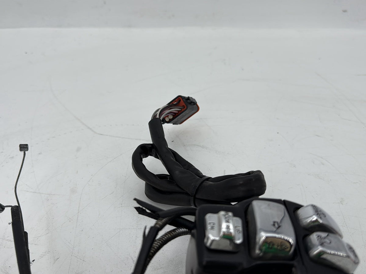 2000 Harley Touring FLHTCI Electra Glide Classic OEM Right Engine Start Kill Switches Controls