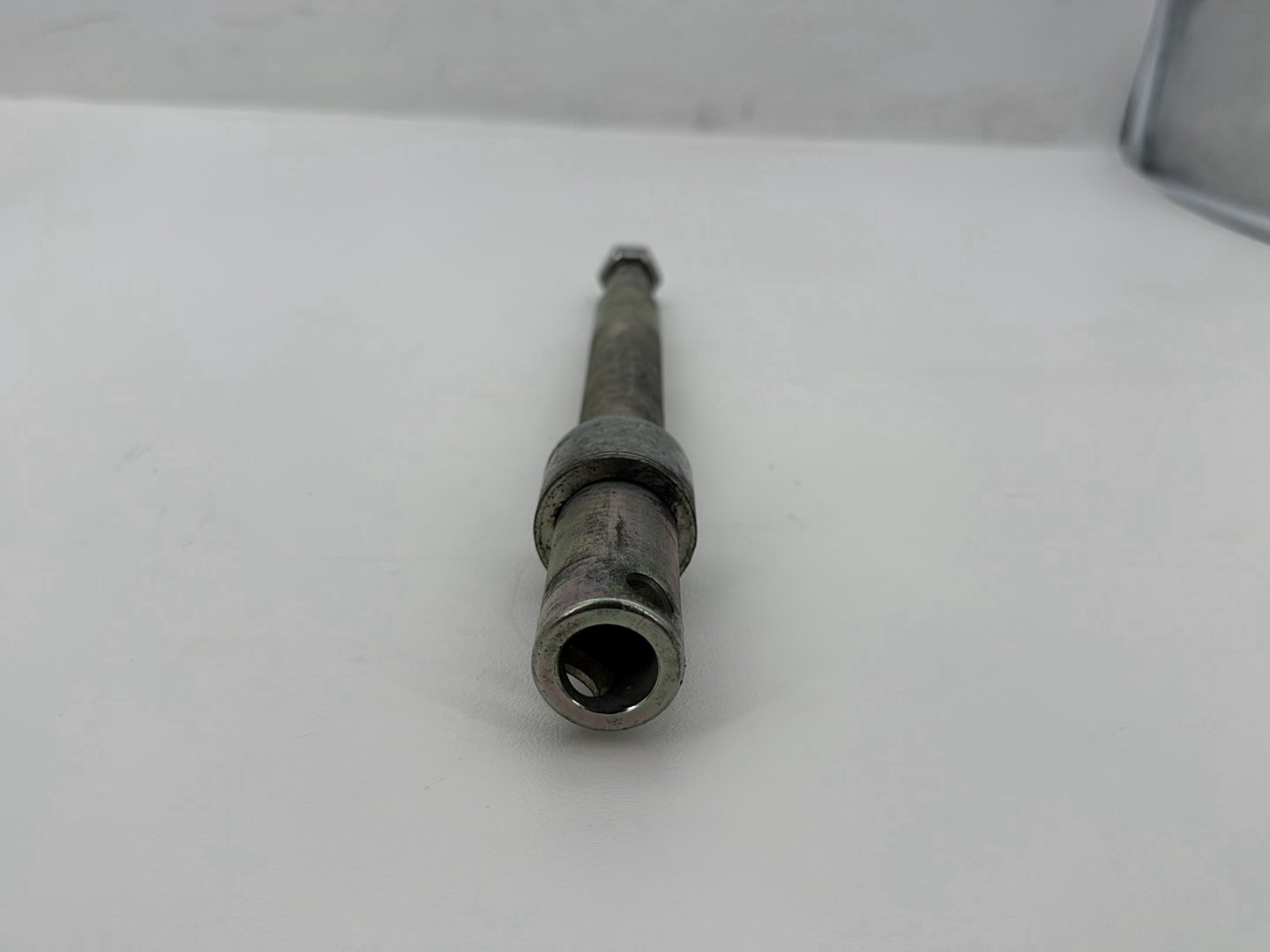 2007 Harley Softail Heritage Classic FLSTC OEM Front Wheel Axle Bolt Shaft
