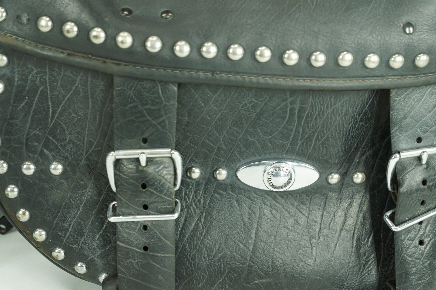 2007 - 2012 Harley-Davidson Softail Heritage Classic Rear Left Right Saddlebags Luggage Leather  	90476-06A