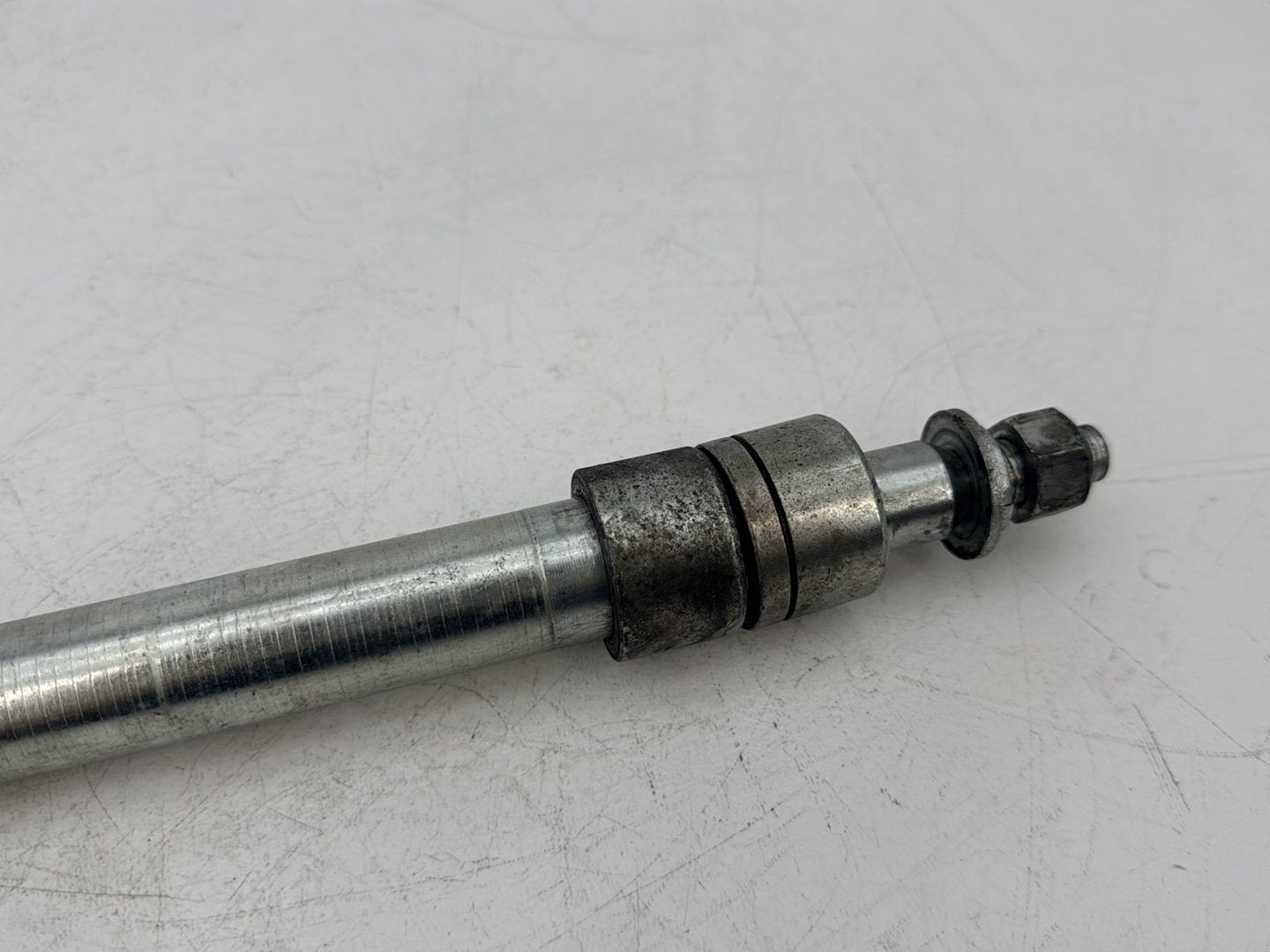 1999 - 2006 Harley-Davidson Touring Electra Glide Classic Front Wheel Axle Bolt Shaft 43364-00
