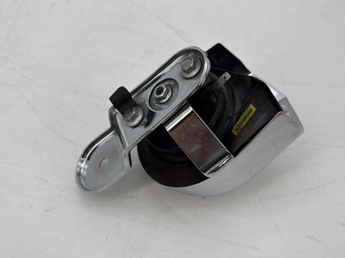 2008 - 2016 Harley-Davidson Touring Electra Glide Ultra Horn Signal Klaxon Chrome Cover 69012-93A