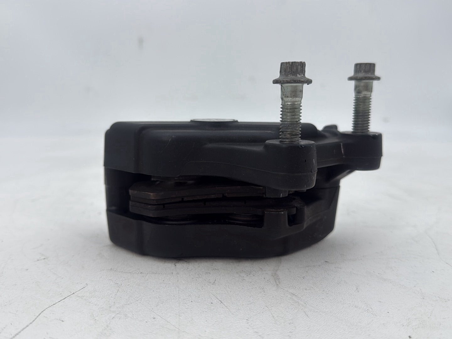 2007 - 2012 Harley-Davidson Touring Electra Glide Ultra Front Right 1 Brake Caliper 44023-08