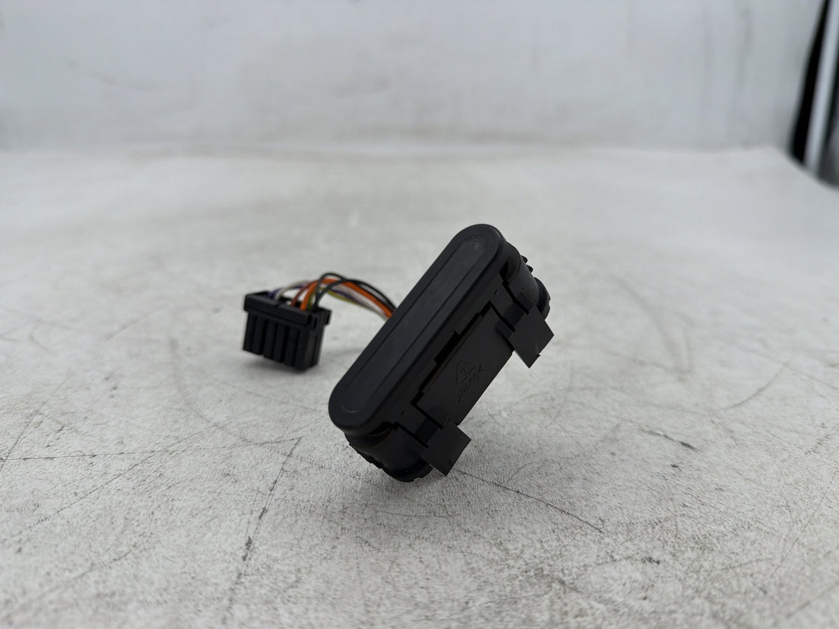 2013 Harley Street Glide Touring FLHX OEM Dash Indicator Lamp Wire Plug In