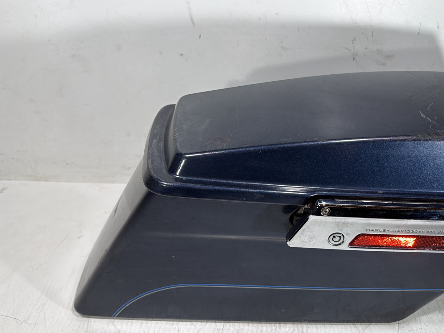 2008 Harley Road King Touring FLHR OEM Right 1 Saddlebag Luggage NO Key