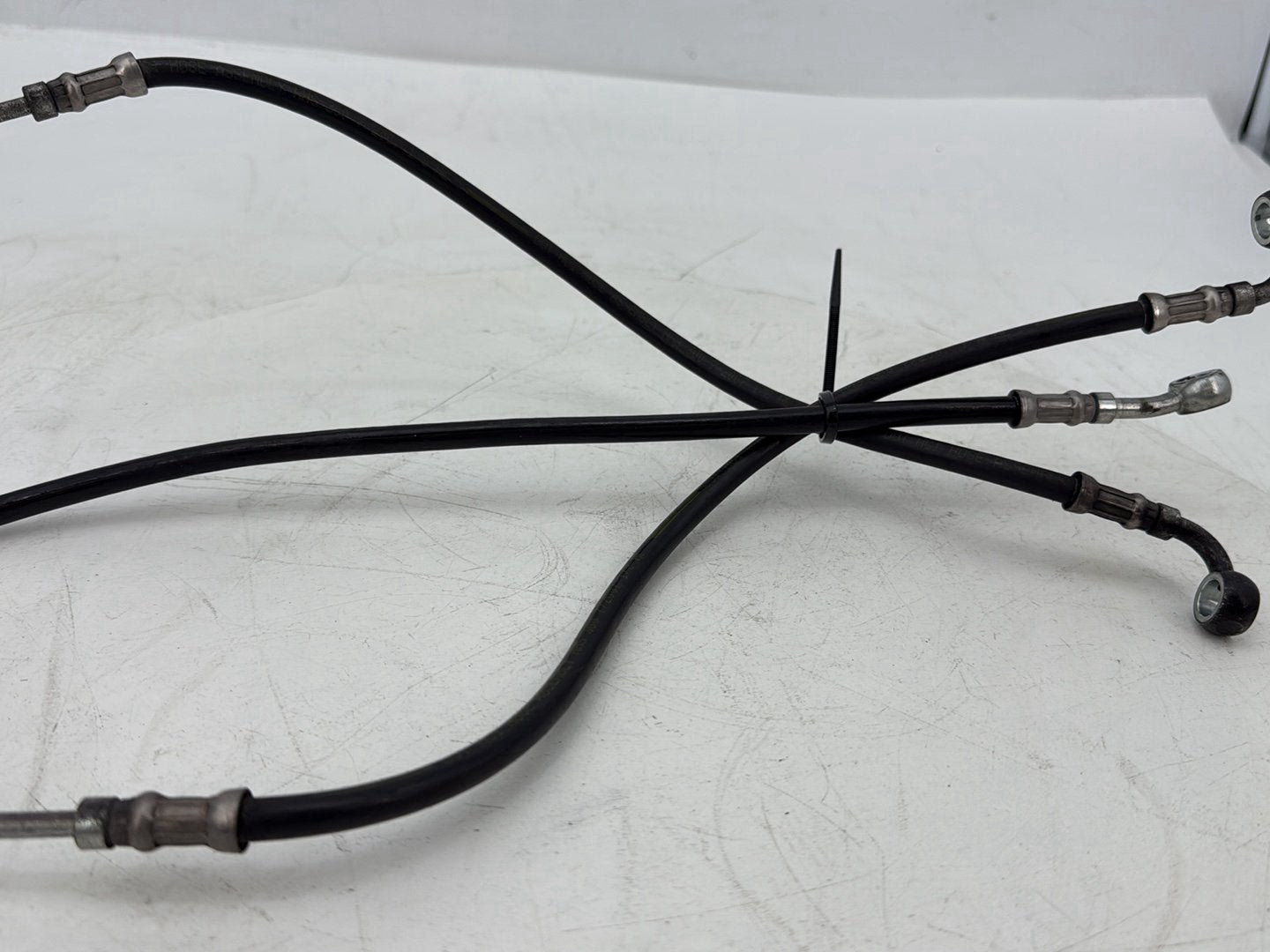 2008 Harley Electra Glide Touring Ultra FLHTCUI OEM Front Brake Hose Line Pipe NON-abs