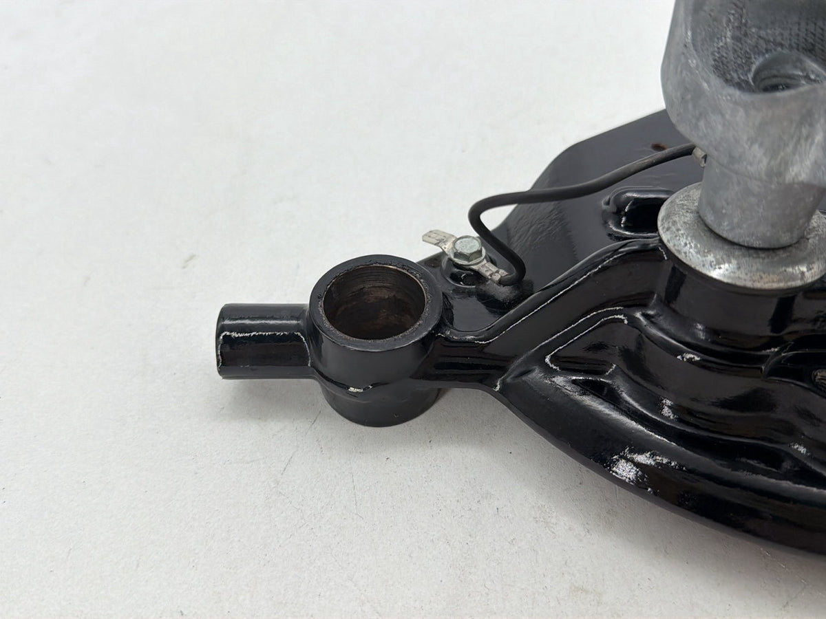 2010 Harley Street Glide Touring FLHX OEM Front Fork Upper Triple Tree Bracket