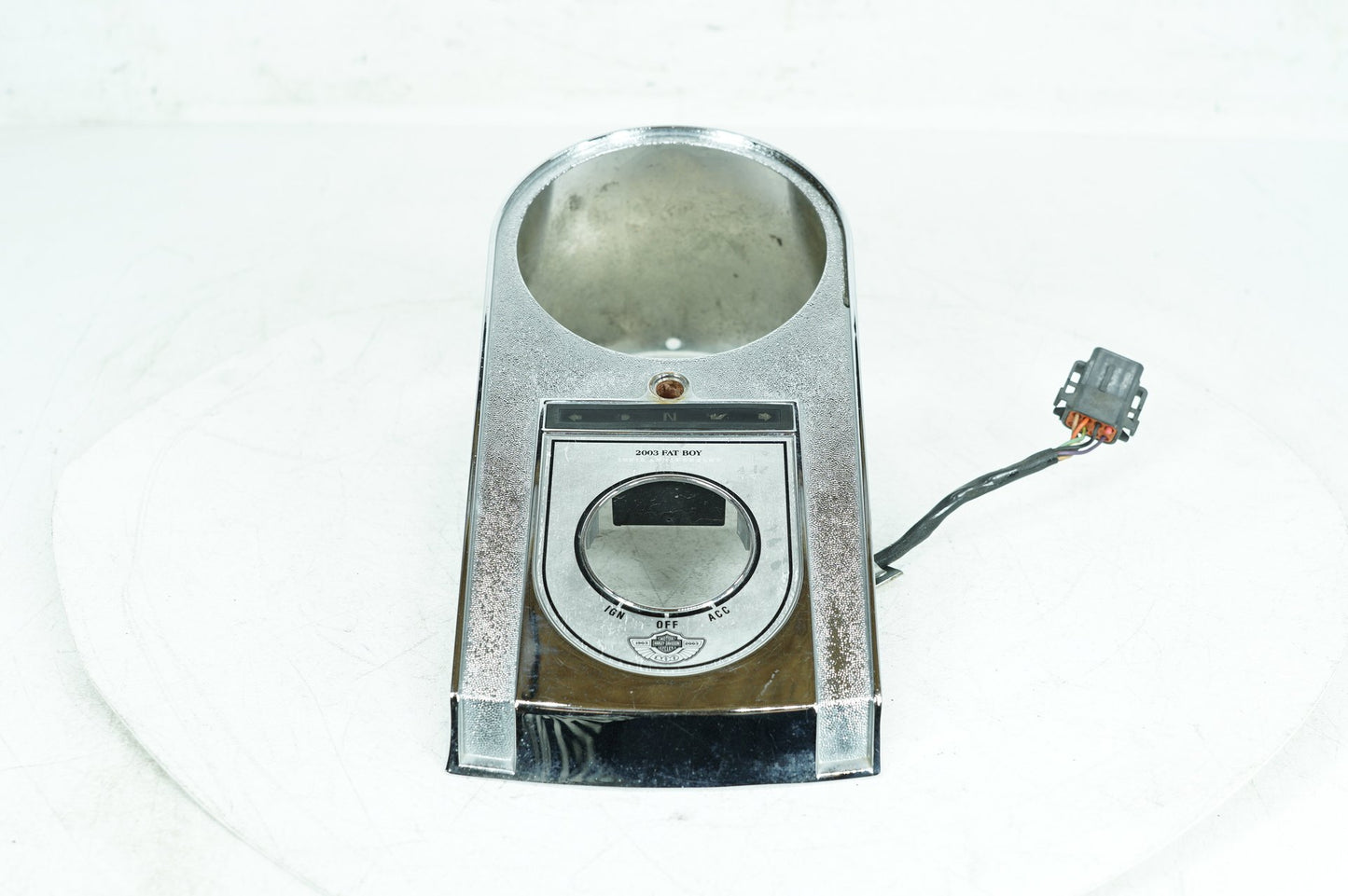 1999 - 2006 Harley-Davidson Softail Fat Boy Fuel Gas Tank Dash Console NOKey  	71250-00A