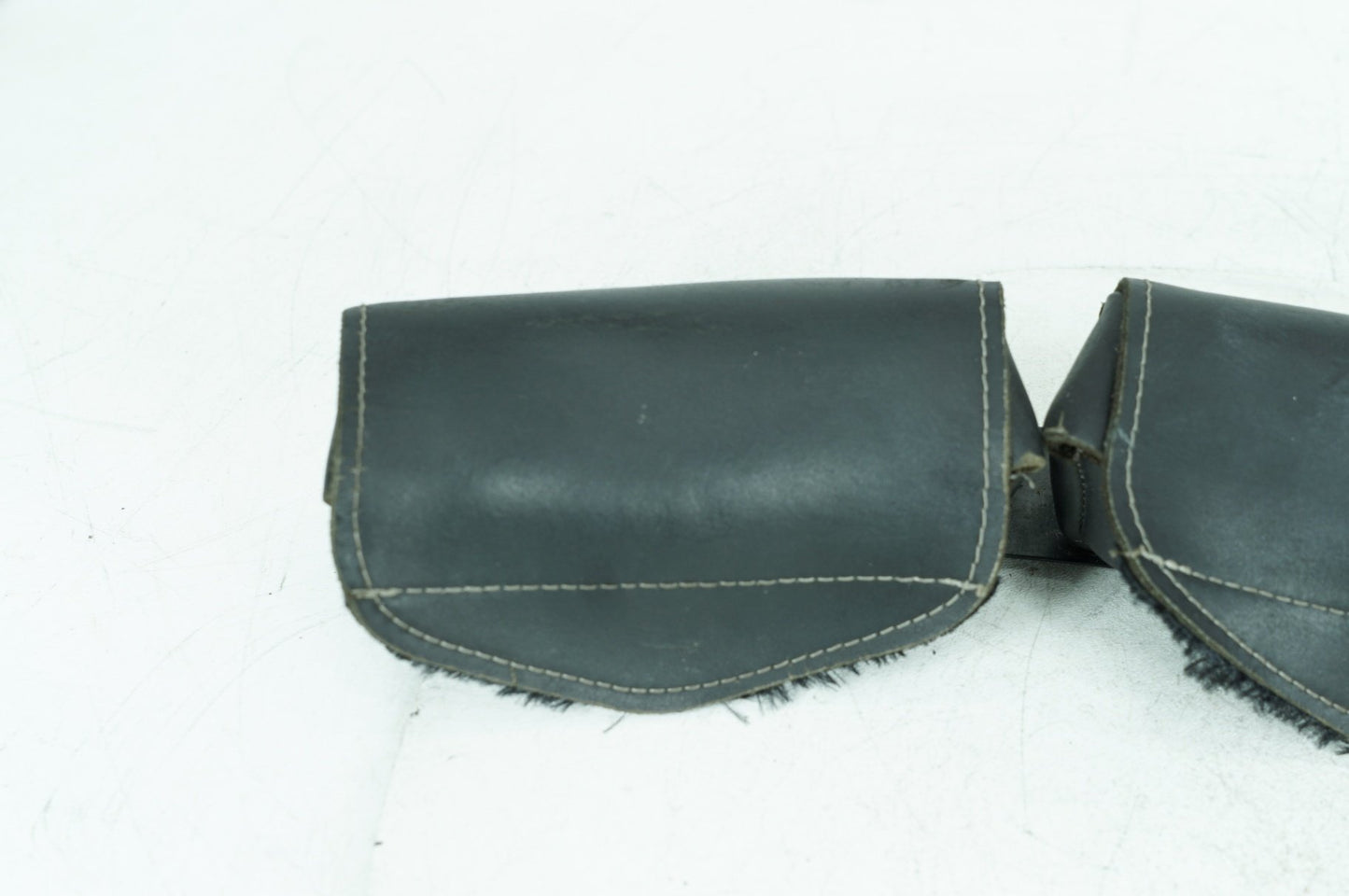 1999 - 2006 Harley-Davidson Touring Electra Glide Classic Front Onboard Tool Bag Leather Storage Pouch bag