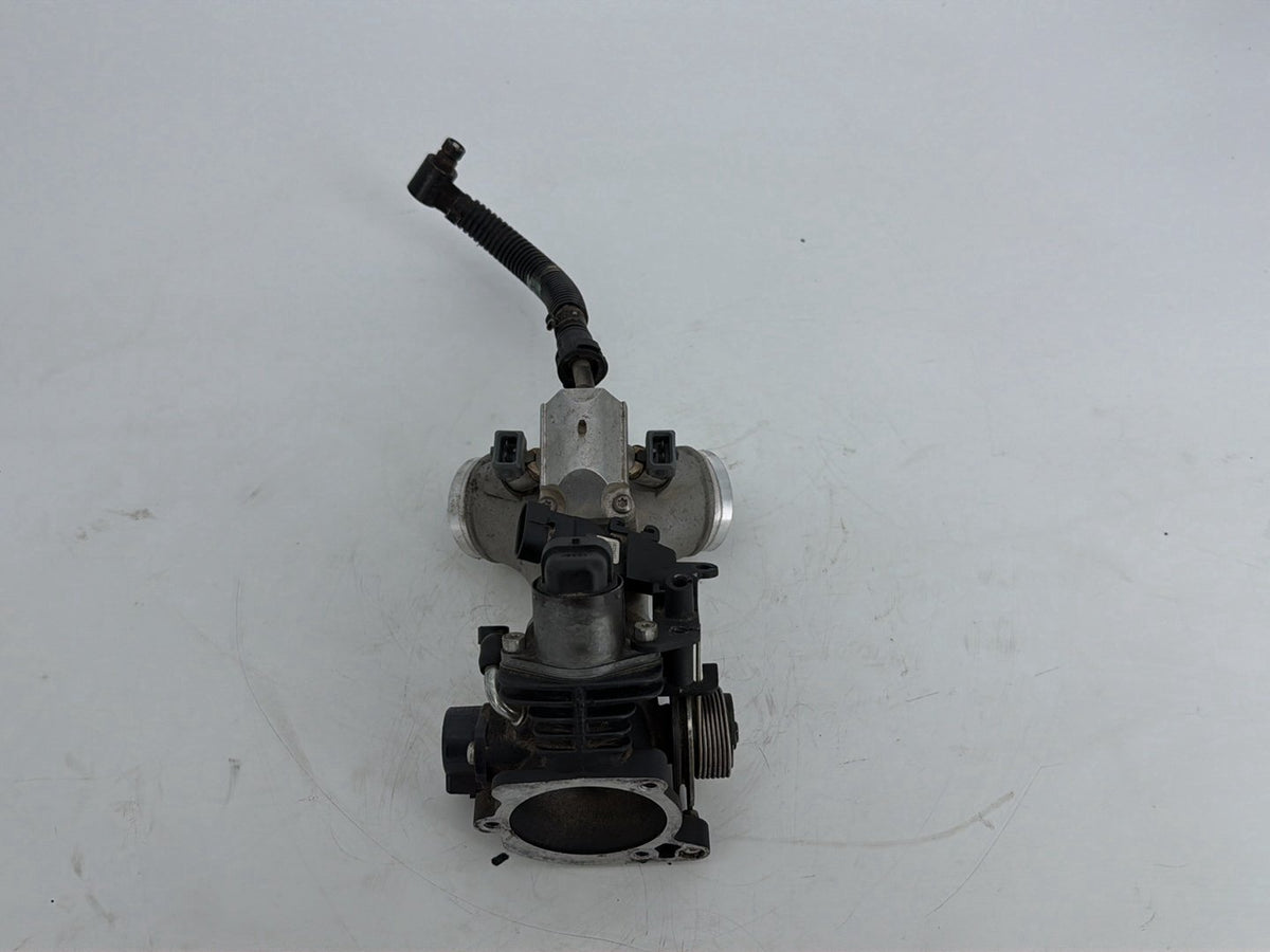 2005 Harley Touring Electra Glide Ultra OEM Engine Intake Manifold Throttle Body
