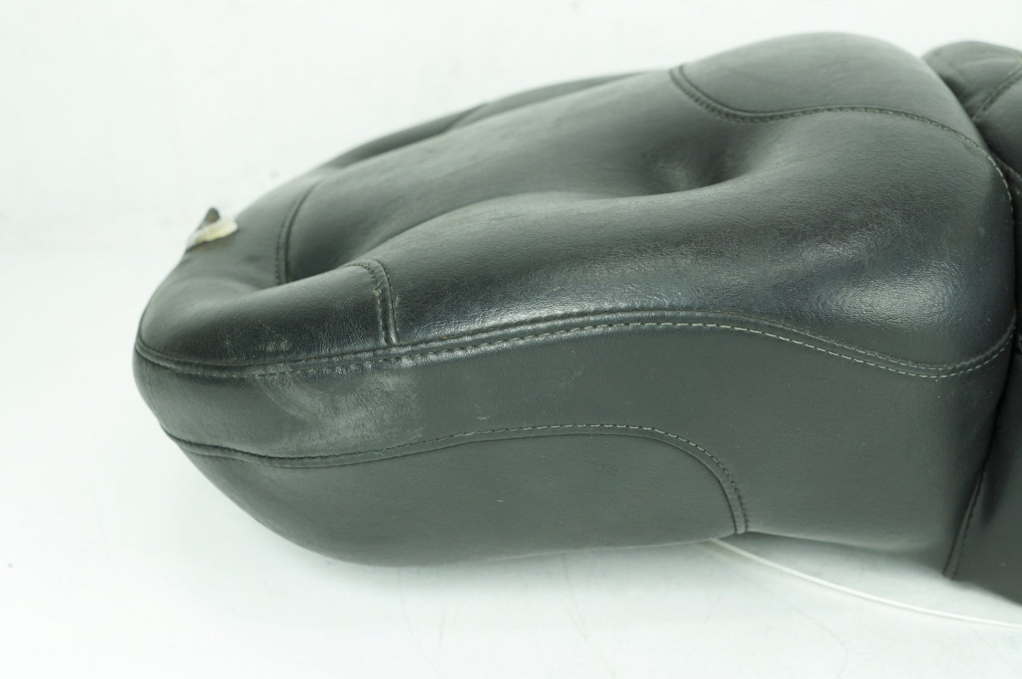 Harley-Davidson Misc  Passenger Rider Driver Seat Saddle Mustang