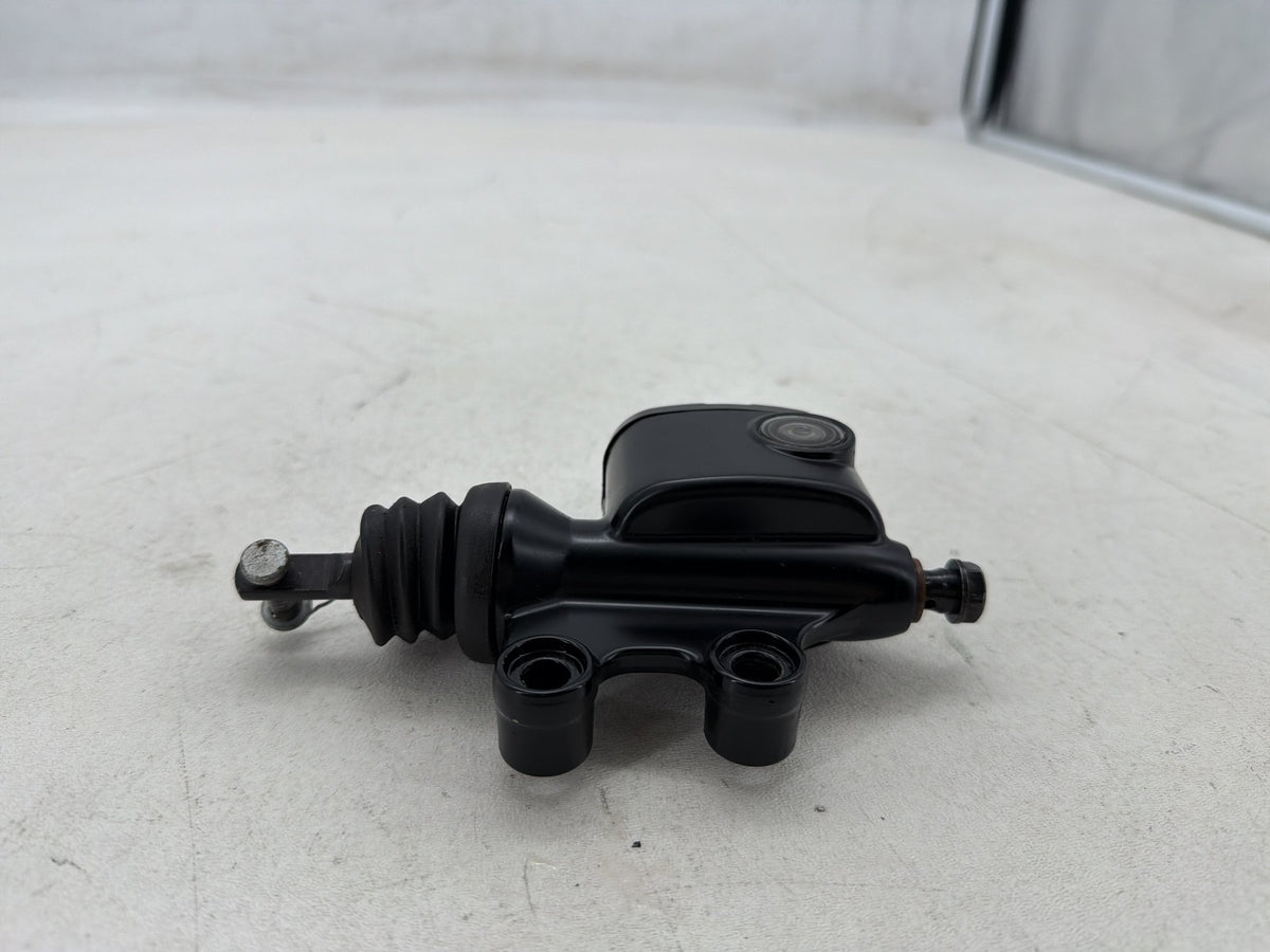 2012 Harley Street Glide Touring FLHX OEM Rear Brake Master Cylinder Reservoir