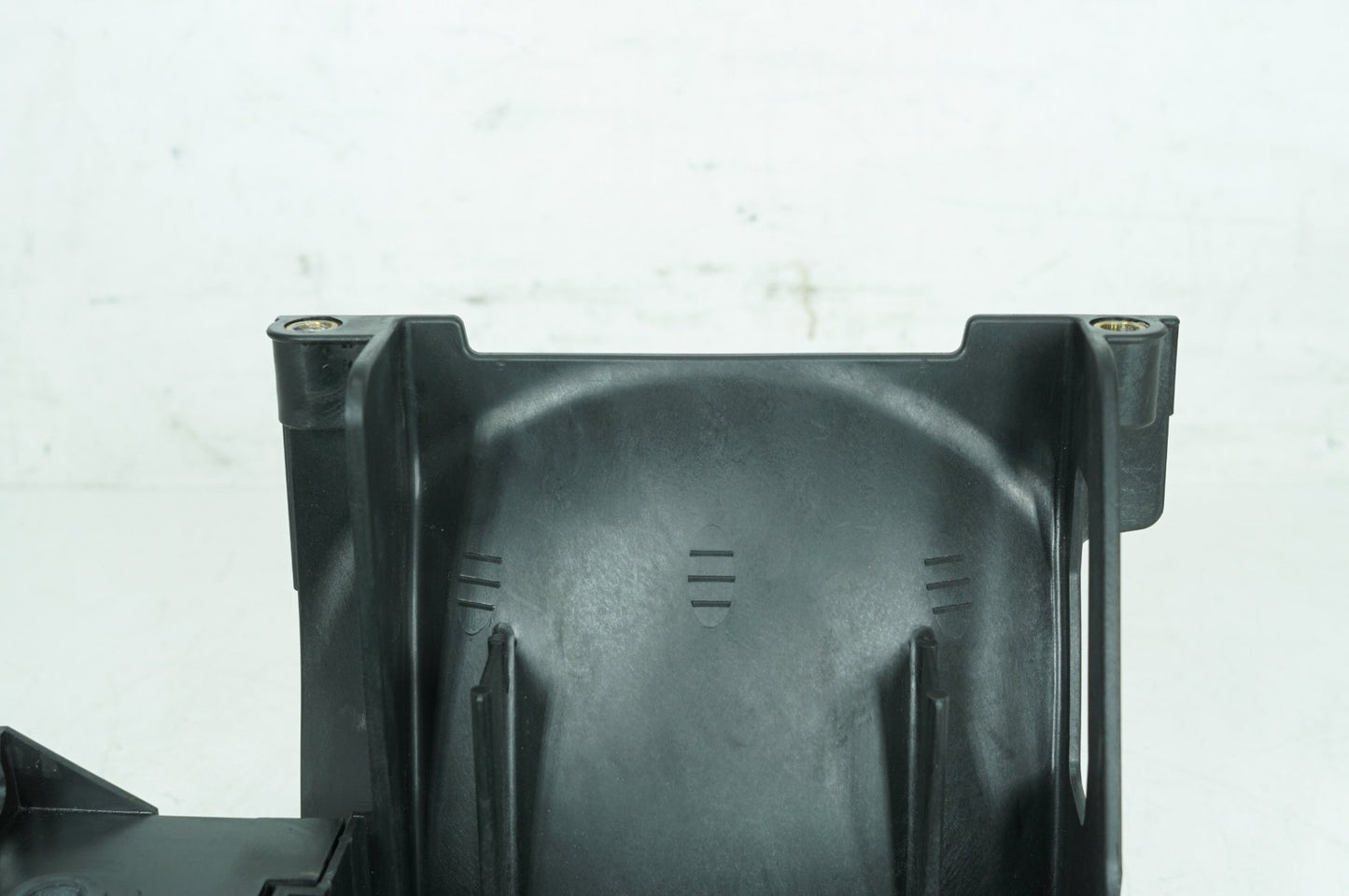 2008 - 2016 Harley-Davidson Touring Electra Glide Ultra Lower Battery Tray Stay Box Cover Panel 66000010