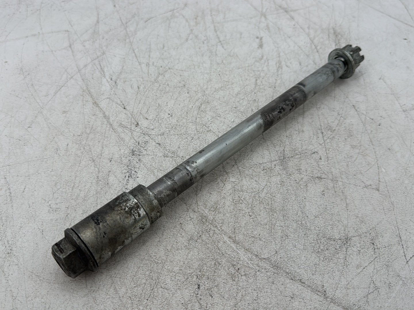 2003 Harley Dyna Wide Glide FXDWG OEM Front Wheel Axle Bolt Shaft