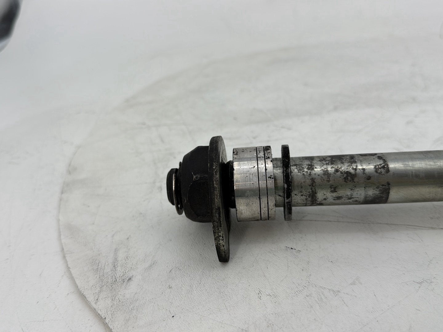 2008 Harley Electra Glide Touring Ultra FLHTCUI OEM Rear Wheel Axle Bolt Shaft