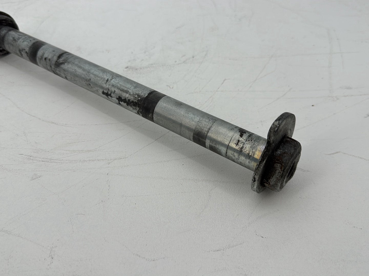 2008 - 2016 Harley-Davidson Touring Electra Glide Ultra Rear Wheel Axle Bolt Shaft