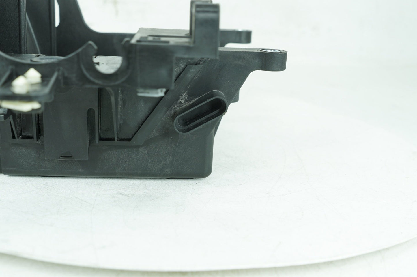 2008 - 2016 Harley-Davidson Touring Electra Glide Ultra Lower Battery Tray Stay Box Cover Panel 66000010