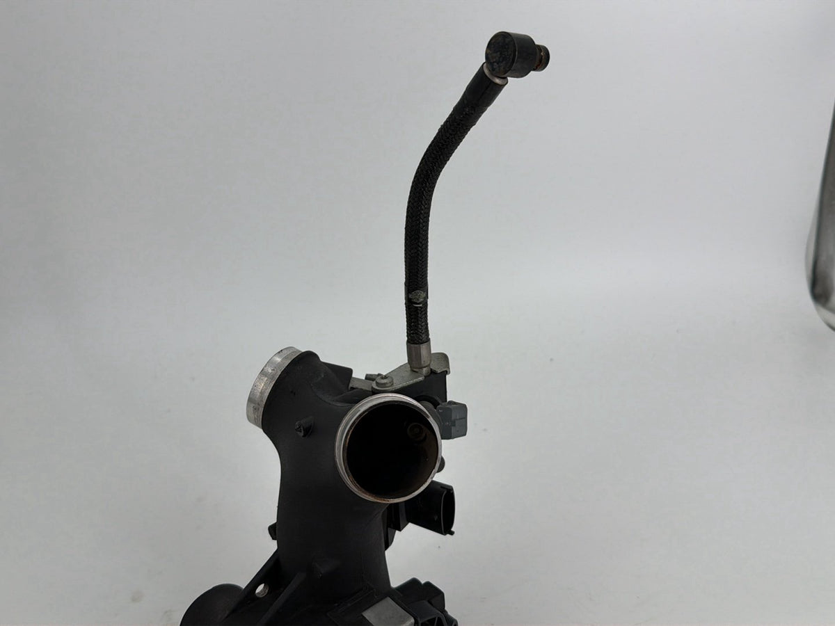 2013 Harley Touring FLHTK Glide Ultra OEM Engine Intake Manifold Throttle Body