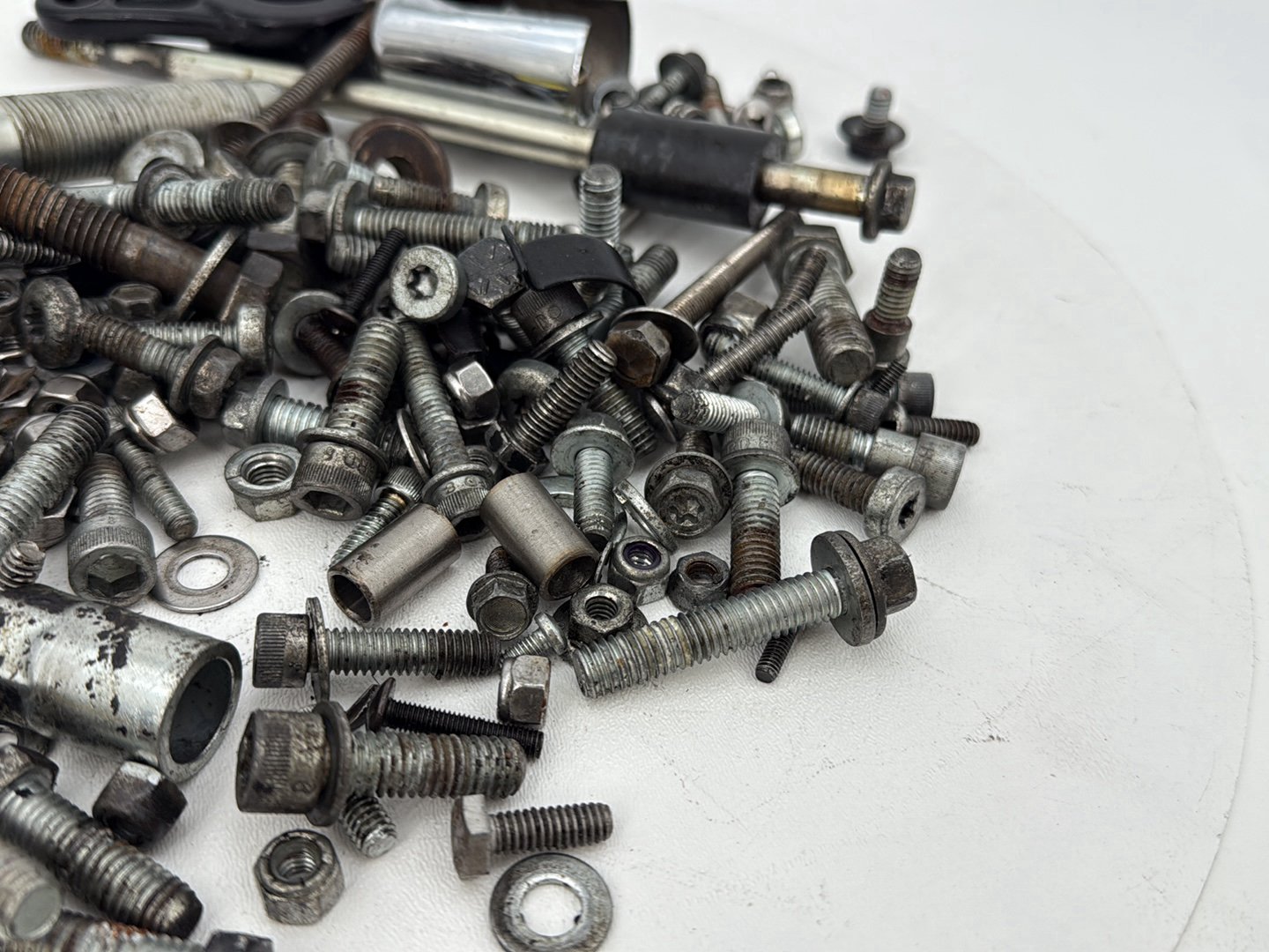 2019 - 2023 Harley-Davidson Touring Road King Special Hardware Bolts Nuts & Brackets 16400005