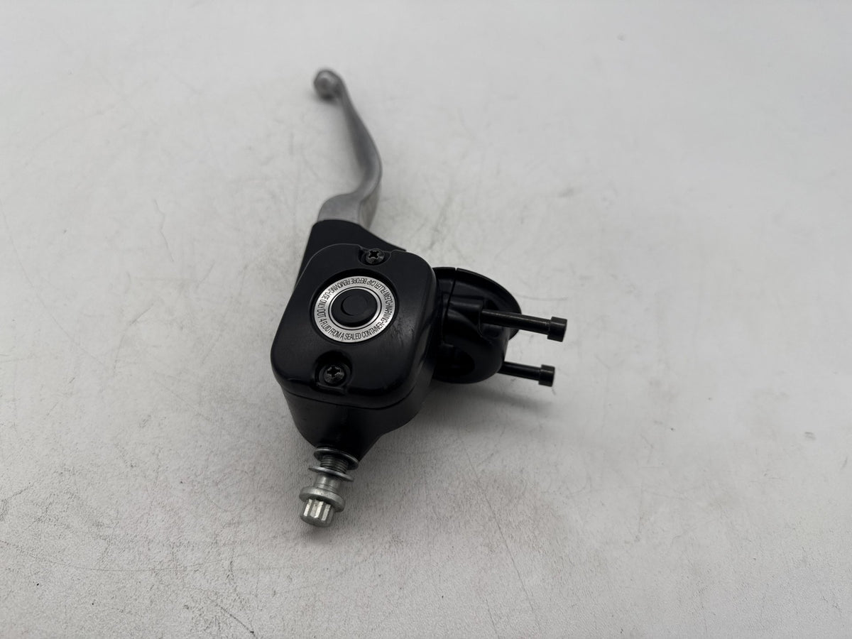 2014 Harley Softail Slim FLS OEM Front Right Brake Lever Master Cylinder