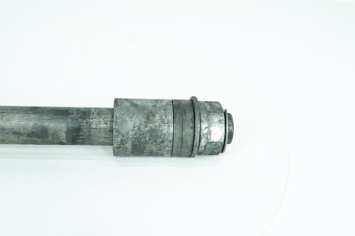 2004 - 2022 Harley-Davidson Sportster Custom Anniversary Rear Wheel Axle Bolt Shaft 41176-08