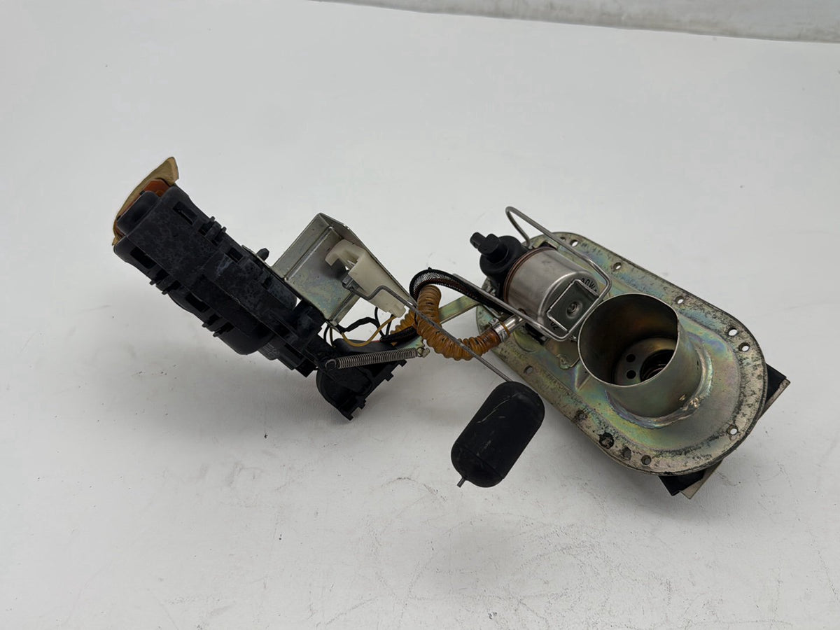 05 Harley Electra Glide Touring CVO Eagle Fuel Pump Gas Gasoline Petrol Sending