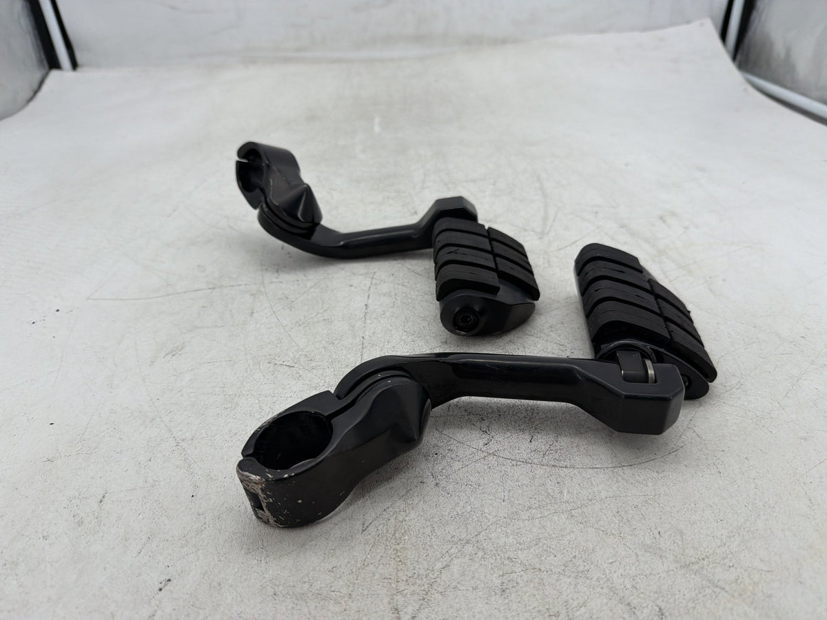 2010 Harley Road King Touring Police OEM Front Right Left Highway Foot Pegs
