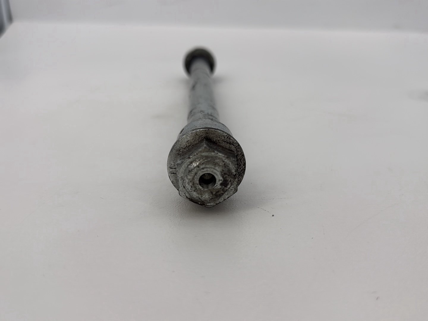 2003 Harley Sportster XL1200C 1200 Custom Anniversary OEM Rear Wheel Axle Bolt Shaft