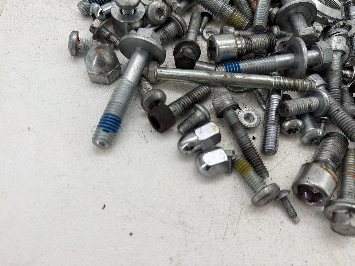 2016 Harley Dyna Fat Bob FXDF 103 OEM Hardware Bolts Nuts & Brackets