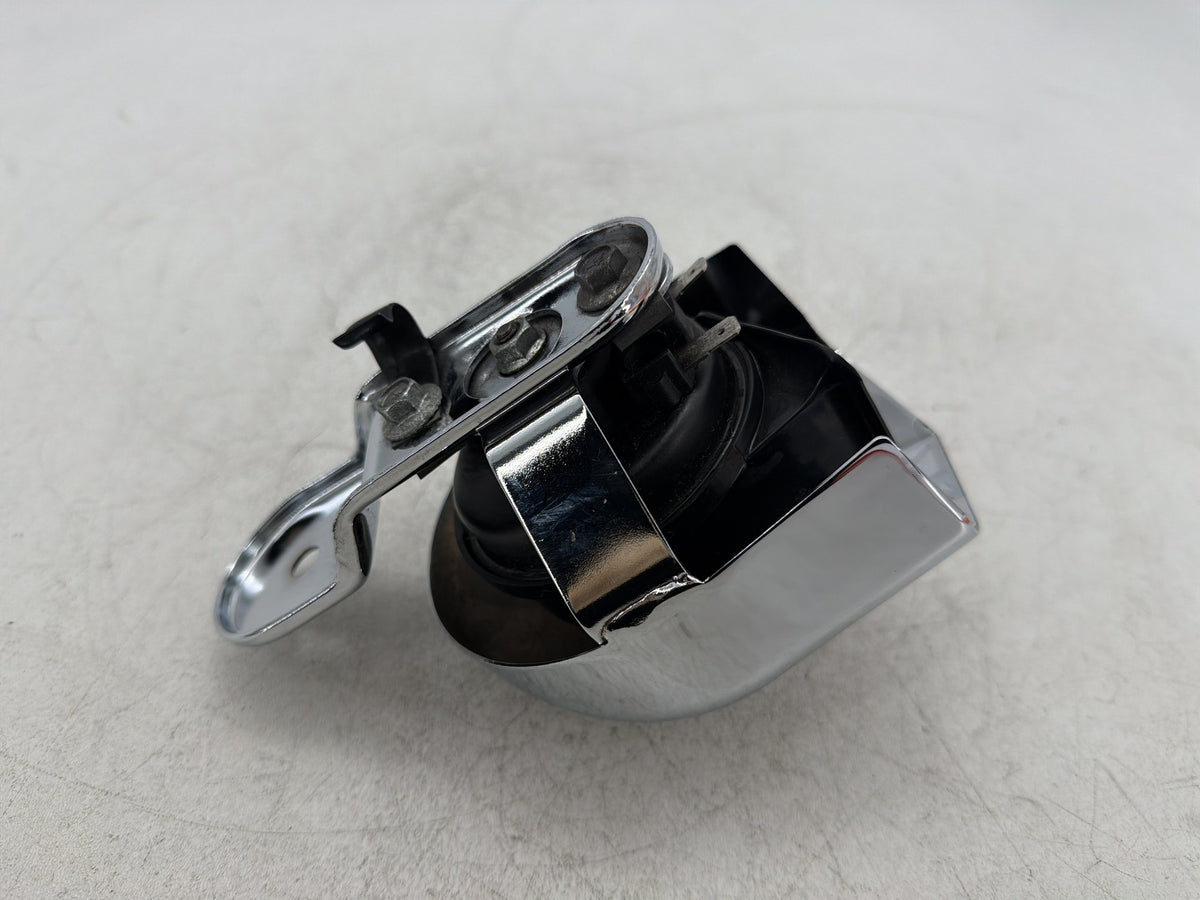 2011 Harley Electra Glide Touring Police OEM Horn Signal Klaxon Chrome Cover