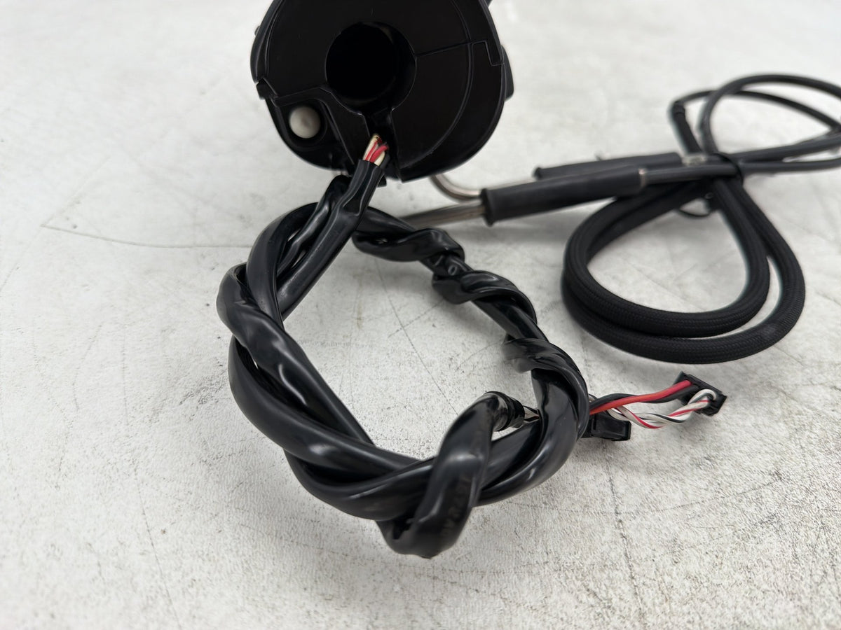 2012 Harley Dyna Fat Bob FXDF 103 OEM Right Engine Start Kill Switches Controls