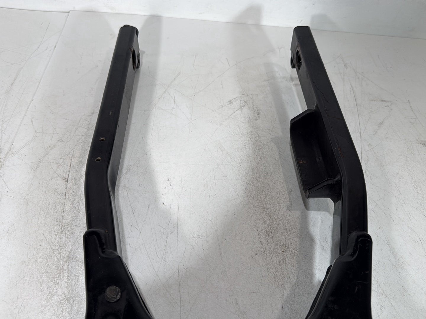 1999 - 2006 Harley-Davidson Touring Road King Police Rear Fork Swingarm Swing Arm  	47549-00