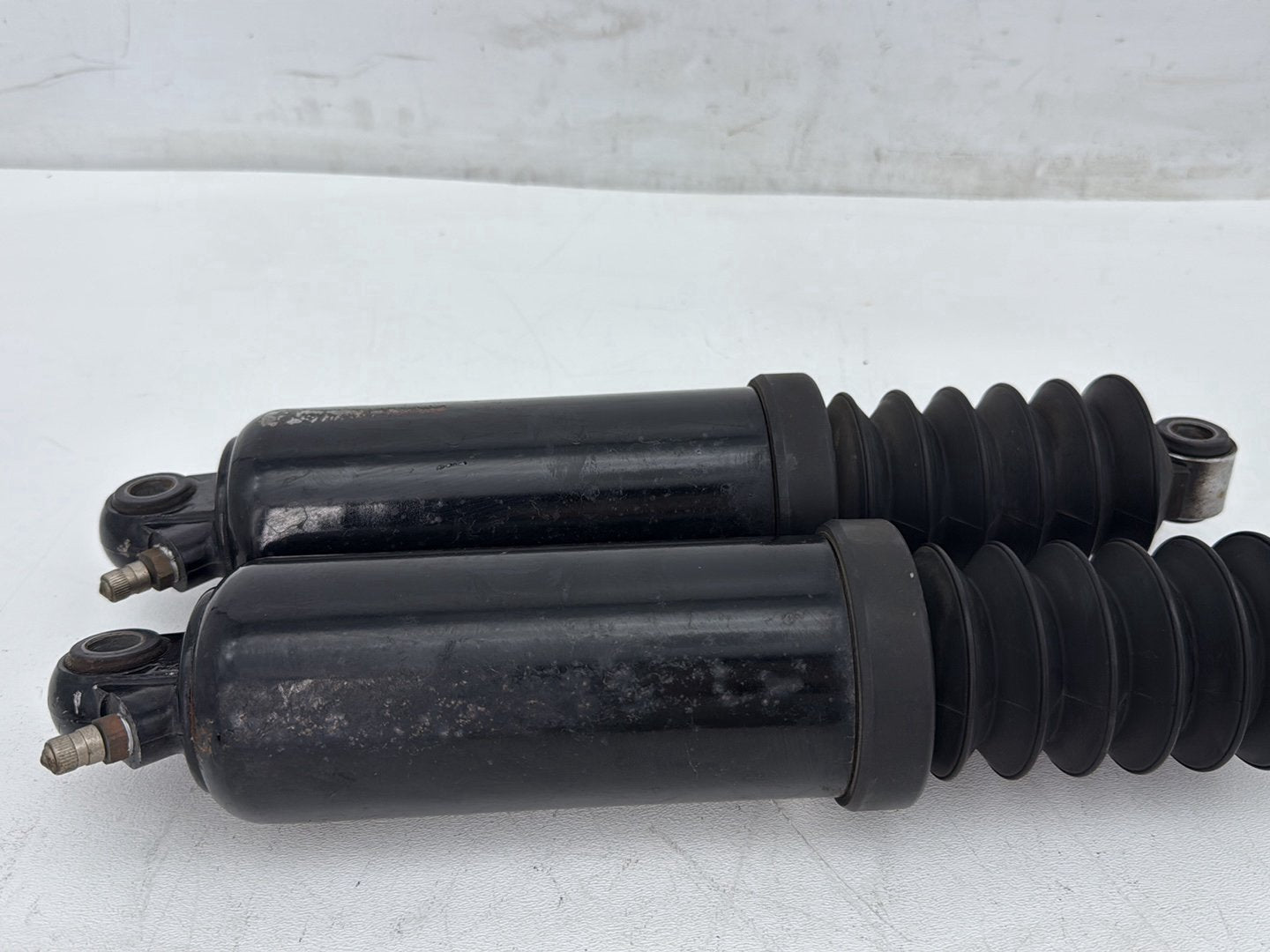 2009 Harley Sportster 883 Low XL883L OEM Rear Left Right Shock Absorbers