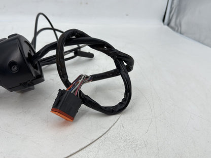 1999 - 2006 Harley-Davidson Touring Electra Glide Ultra Right Engine Start Kill Switches Controls 71684-06A