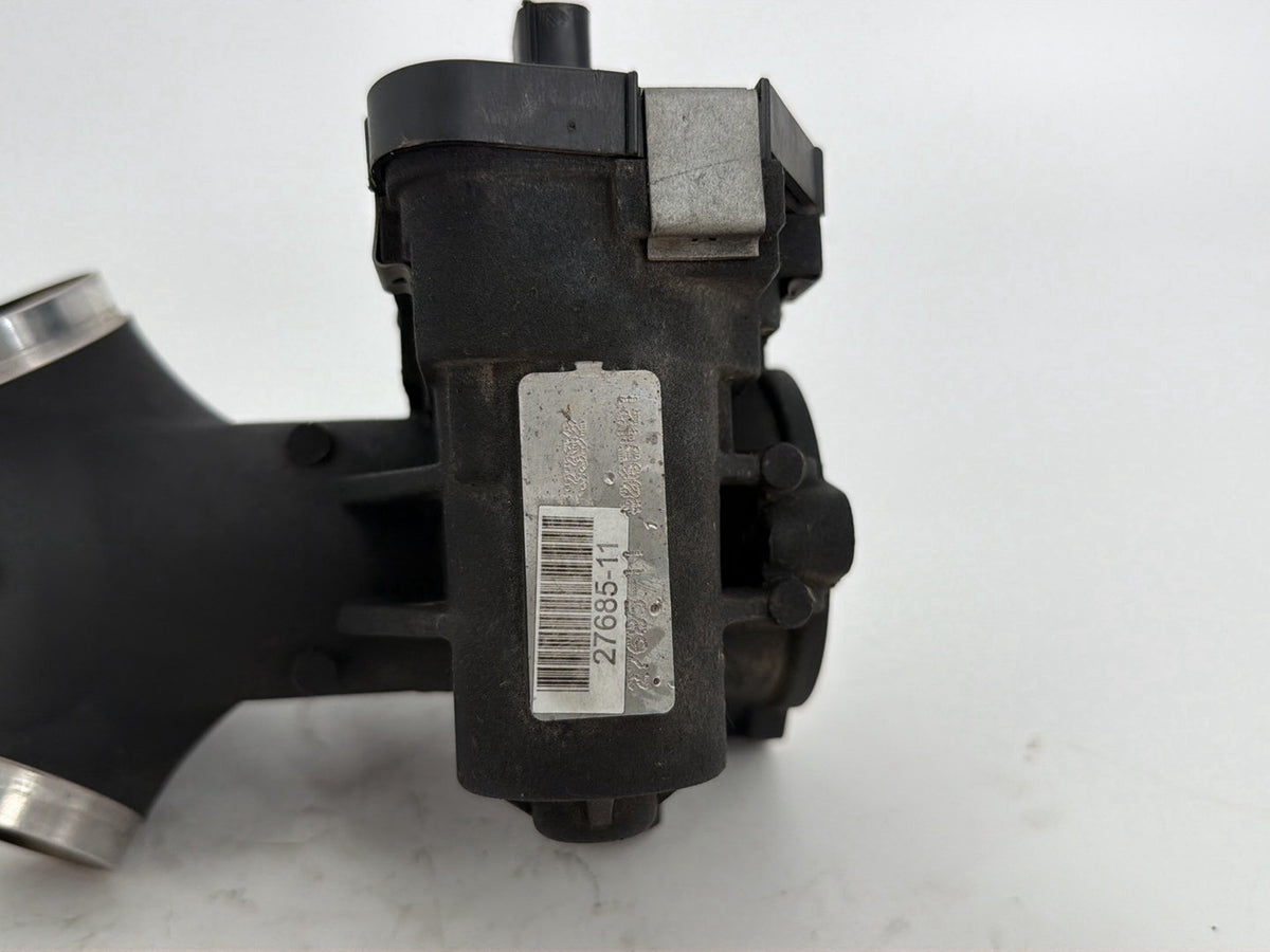 2013 Harley Touring FLHTK Glide Ultra OEM Engine Intake Manifold Throttle Body